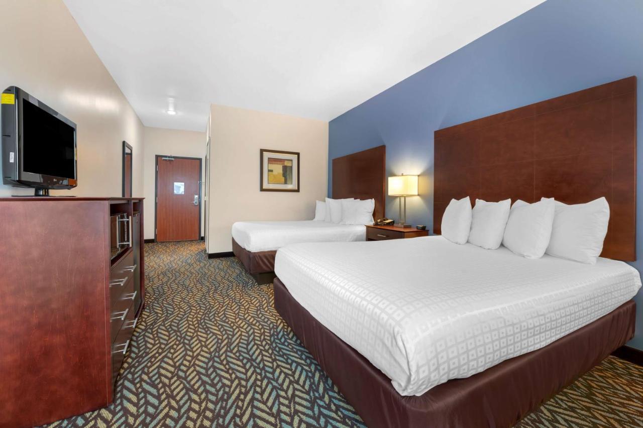 Best Western Plus Covered Bridge Inn Brazil Exterior photo