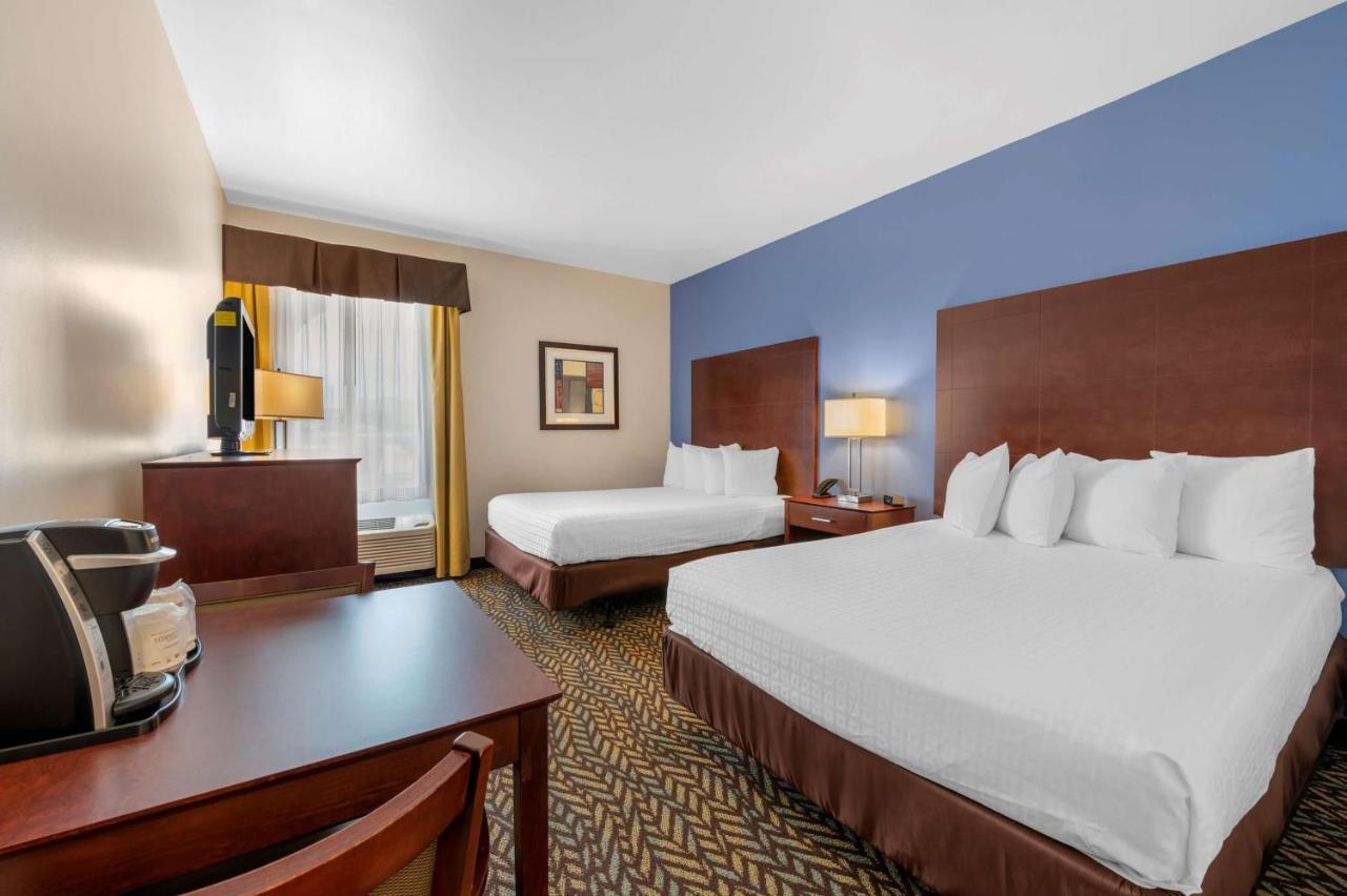 Best Western Plus Covered Bridge Inn Brazil Exterior photo